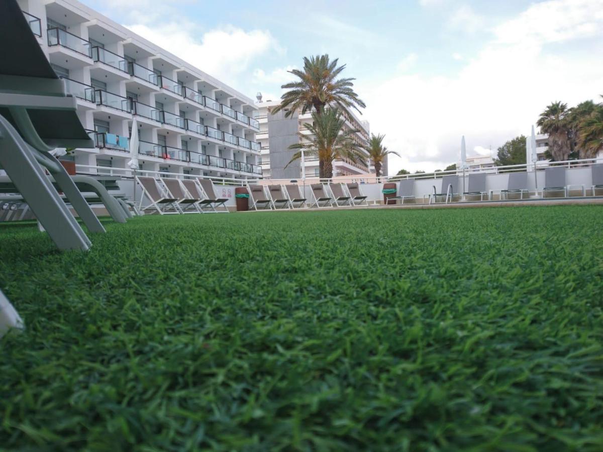 Apartamentos Es Cane Es Cana Екстериор снимка