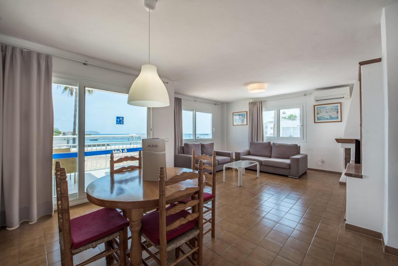 Apartamentos Es Cane Es Cana Екстериор снимка