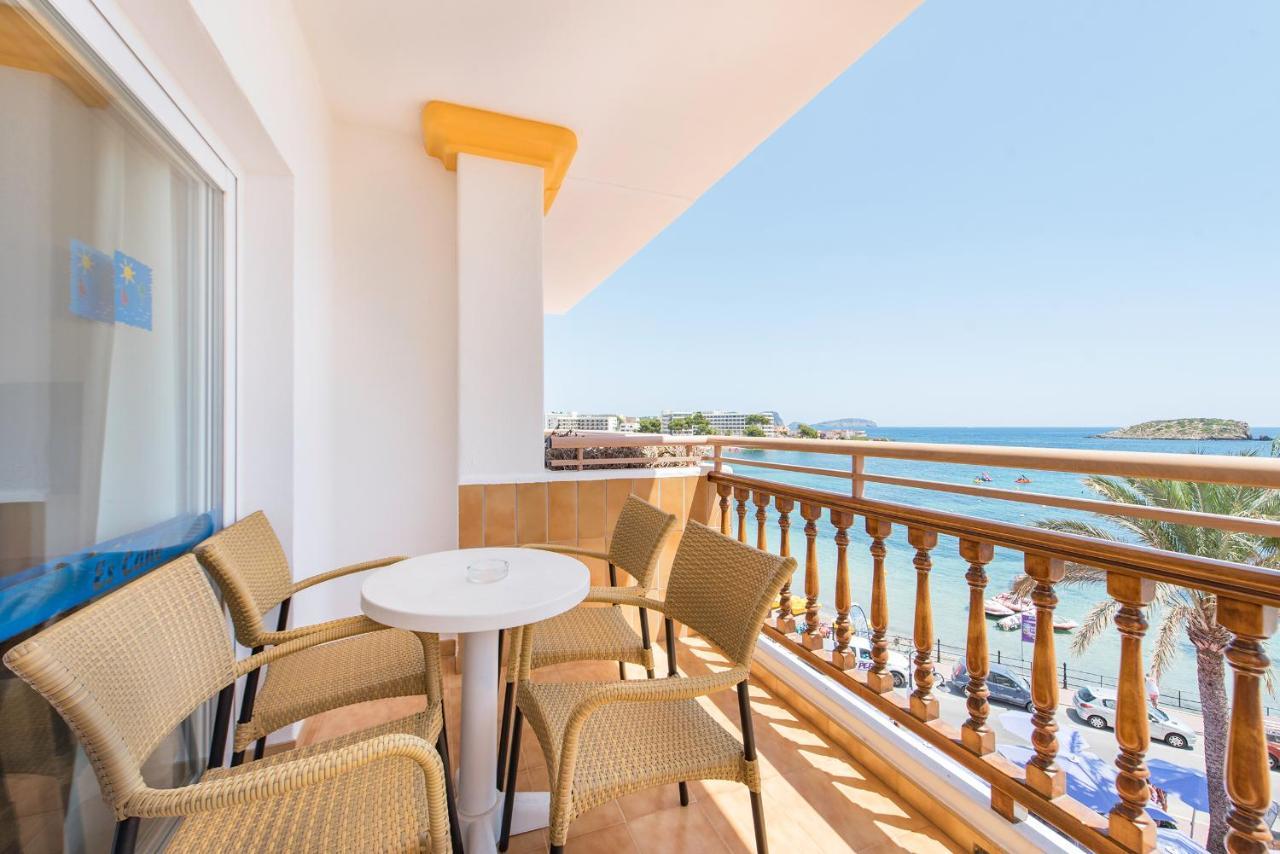 Apartamentos Es Cane Es Cana Екстериор снимка