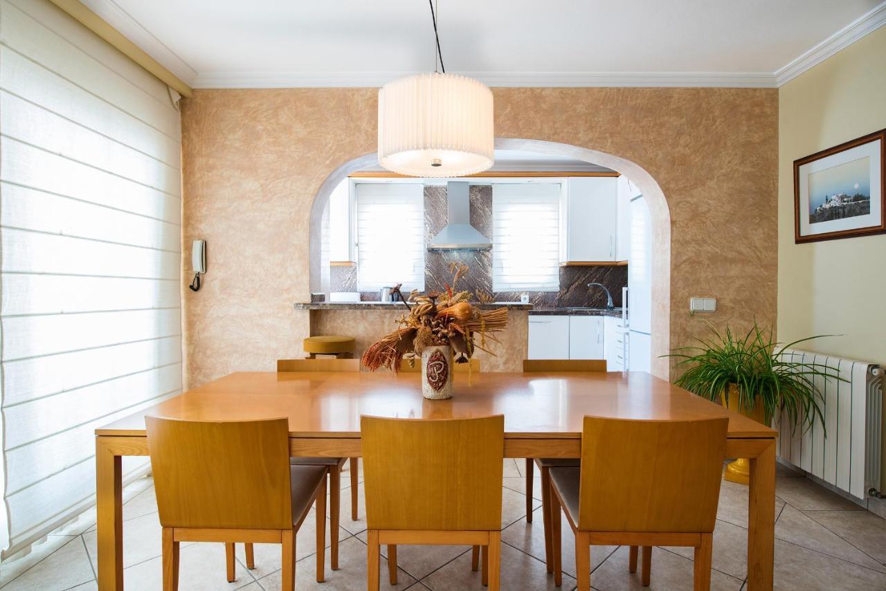 Apartamentos Es Cane Es Cana Екстериор снимка