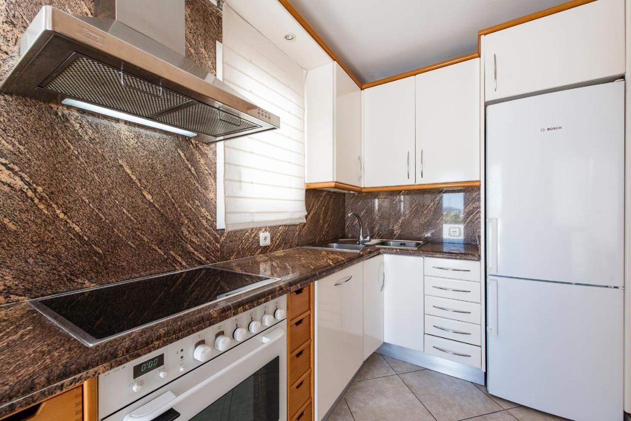 Apartamentos Es Cane Es Cana Екстериор снимка